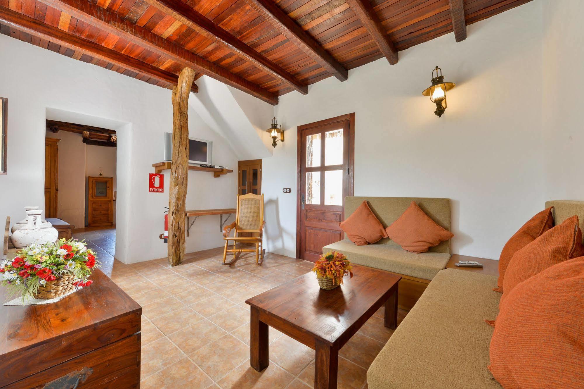 Villa Can Toni Es Cucons Сан-Хуан-Баутиста Экстерьер фото